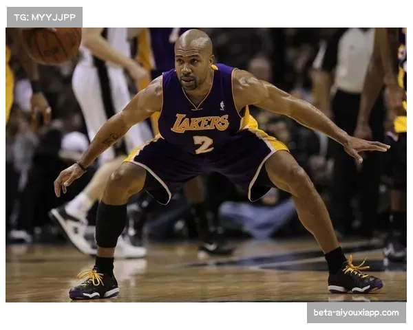 挡拆配合在NCAA的演化 后卫与内线默契要求提高